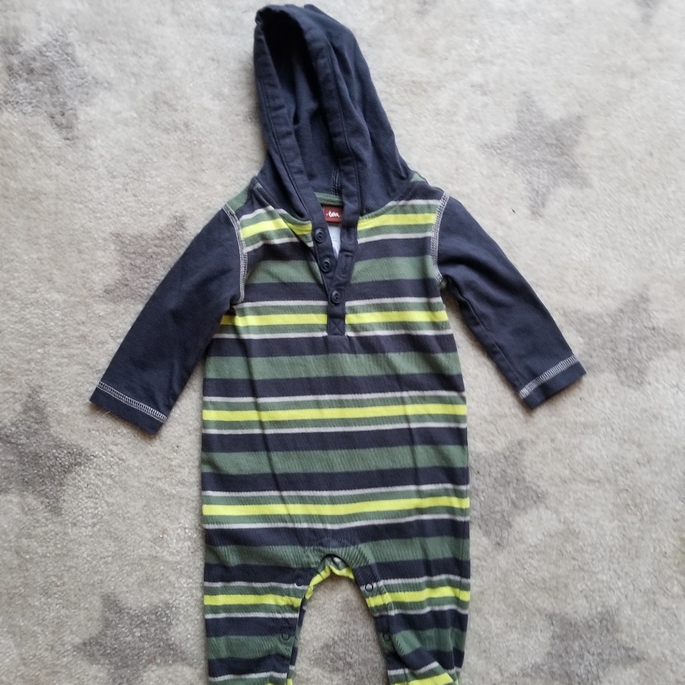 Tea Collection hooded romper, 0-3 months - Picture 1 of 2